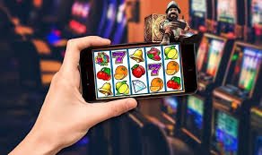 Bangladesh users browsing tk4444 download options during daily mobile routines